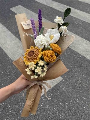 Handmade-Spinus Crochet Knit Bouquet