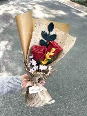 Handmade-Spinus Crochet Knit Bouquet