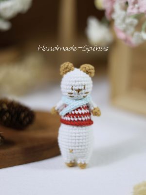 Handmade-Spinus Crochet Knit Cat Strip Pendant