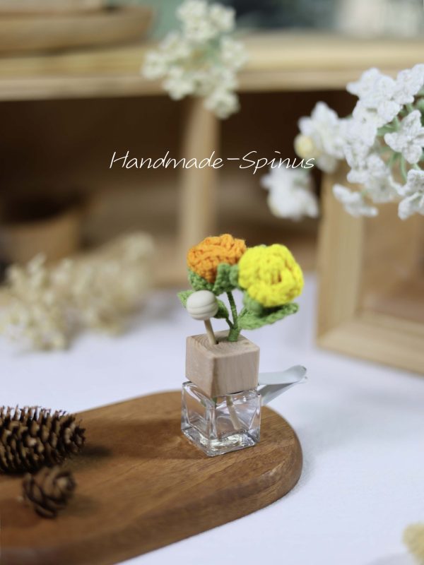 Handmade-Spinus car ornament