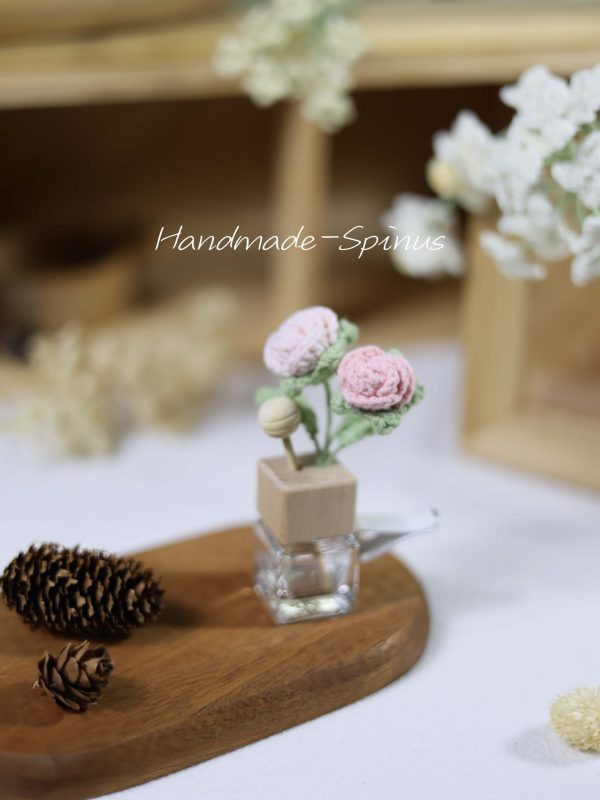 Handmade-Spinus car ornament