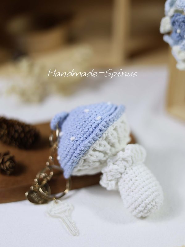 Handmade-Spinus Crochet Knit Pendant