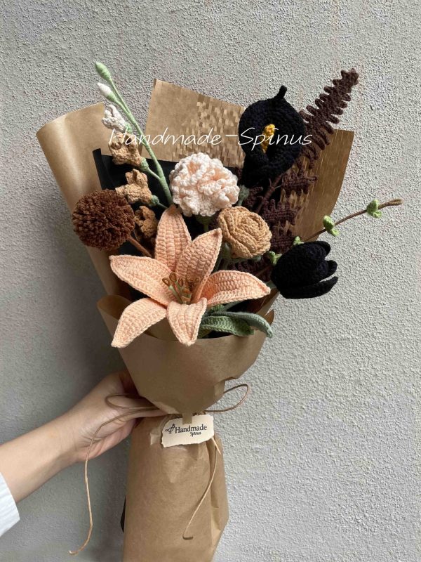Handmade-Spinus Crochet Knit Bouquet