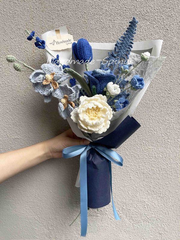 Handmade-Spinus Crochet Knit Bouquet