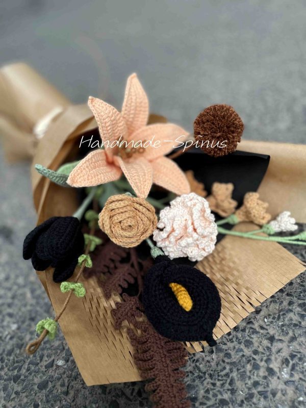 Handmade-Spinus Crochet Knit Bouquet
