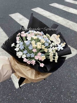 Handmade-Spinus Crochet Knit Bouquet