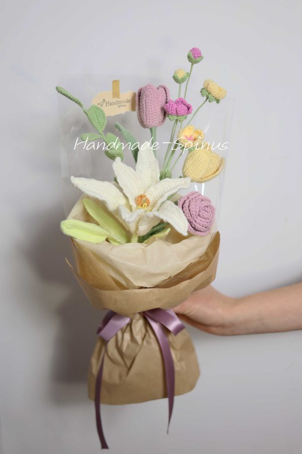 Handmade-Spinus Crochet Knit Bouquet