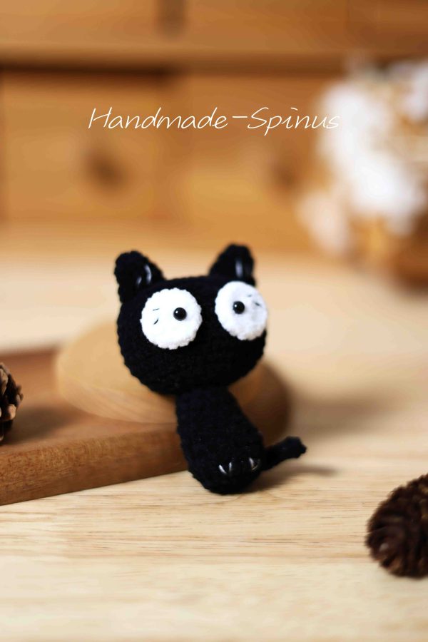 Handmade-Spinus Crochet Knit Cat