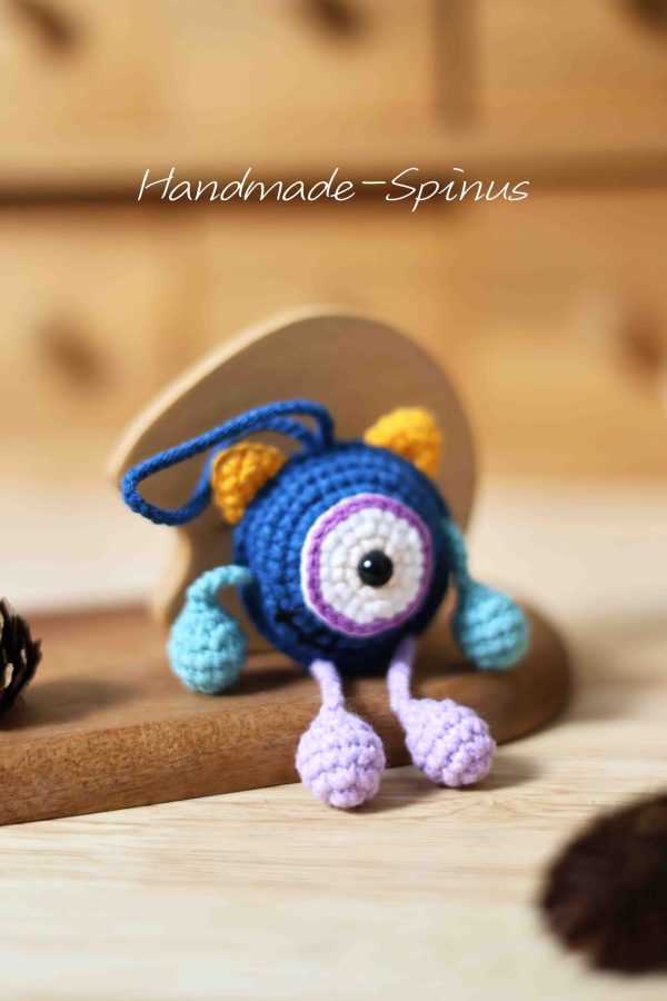 Handmade-Spinus Crochet Knit Slingback Monster