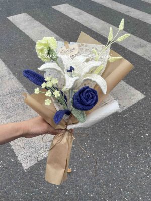 Handmade-Spinus Crochet Knit Bouquet