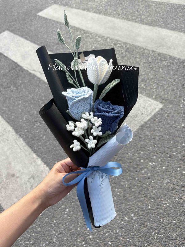 Handmade-Spinus Crochet Knit Bouquet