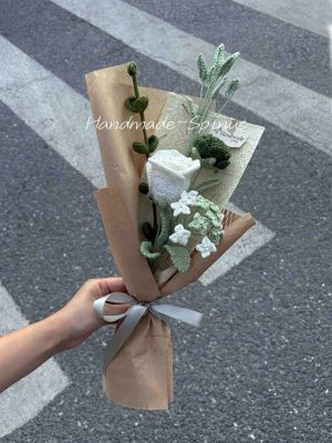 Handmade-Spinus Crochet Knit Bouquet