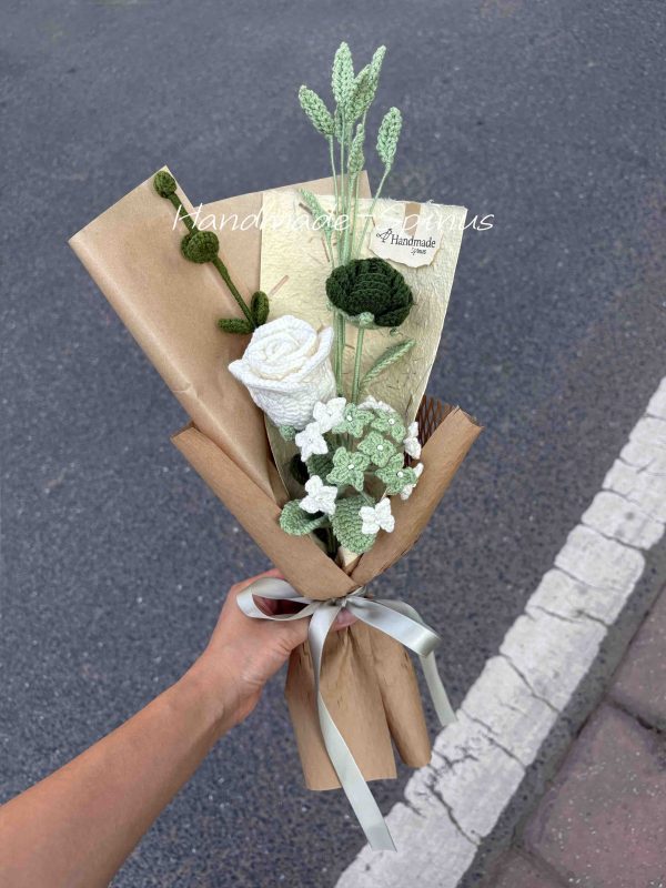 Handmade-Spinus Crochet Knit Bouquet