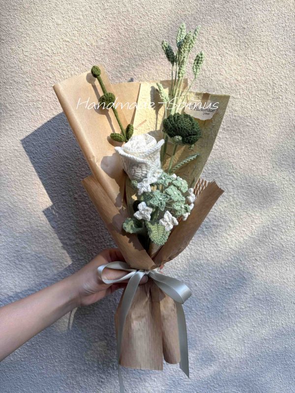 Handmade-Spinus Crochet Knit Bouquet
